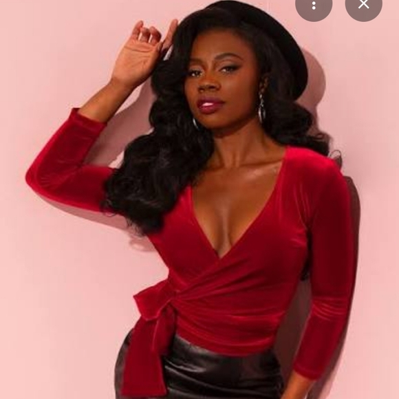 Vixen by Micheline Pitt Tops - V-Neck Wrap Velvet Top in Deep Red